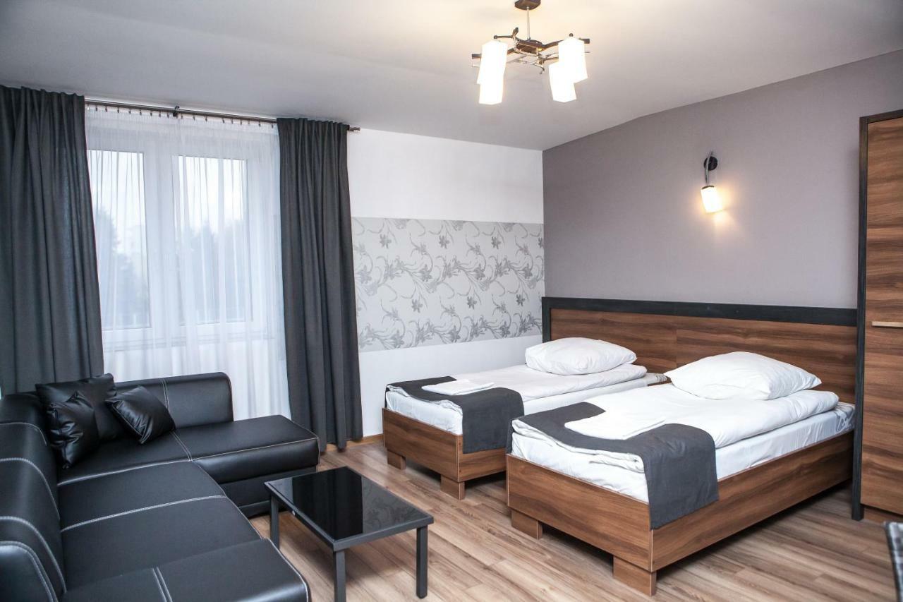 Hotel Bukowiec 莱吉奥诺沃 外观 照片