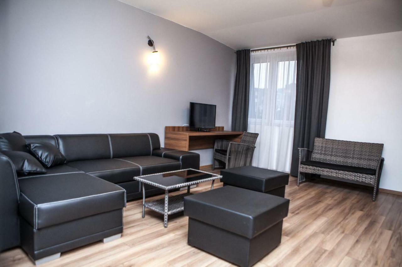 Hotel Bukowiec 莱吉奥诺沃 外观 照片
